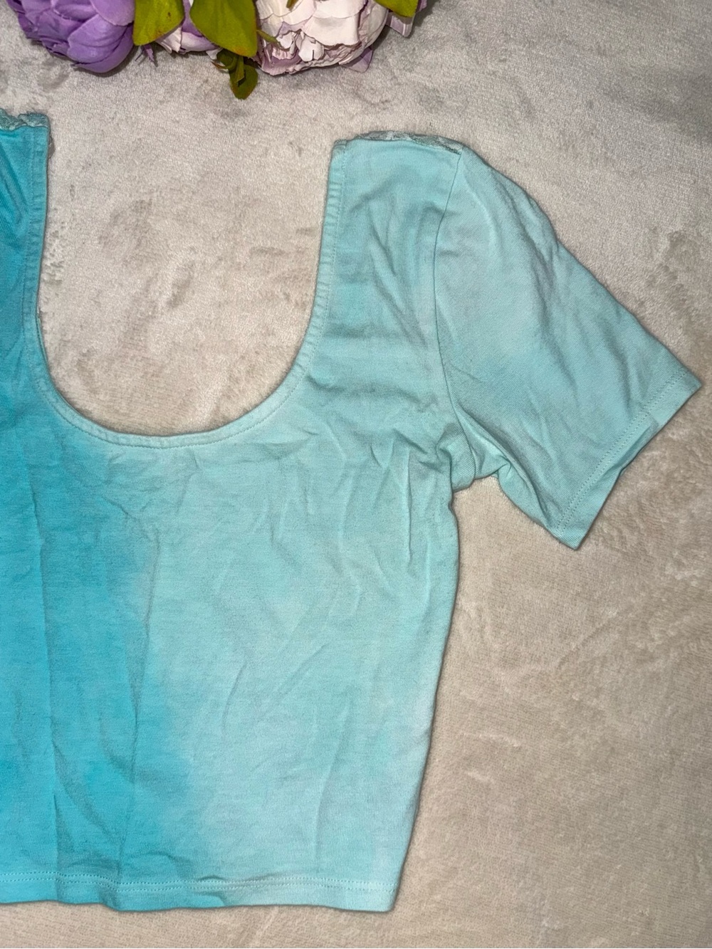 Forever 21 Ombre Crop Top with Sheer Lace Back - Picture 4 of 10